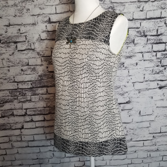 Banana Republic SnakeSkin Top - Picture 1 of 8